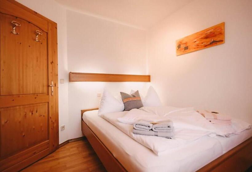 آپارتمان 1 خوابه با چشم‌انداز, Posers Bergwelt B&b