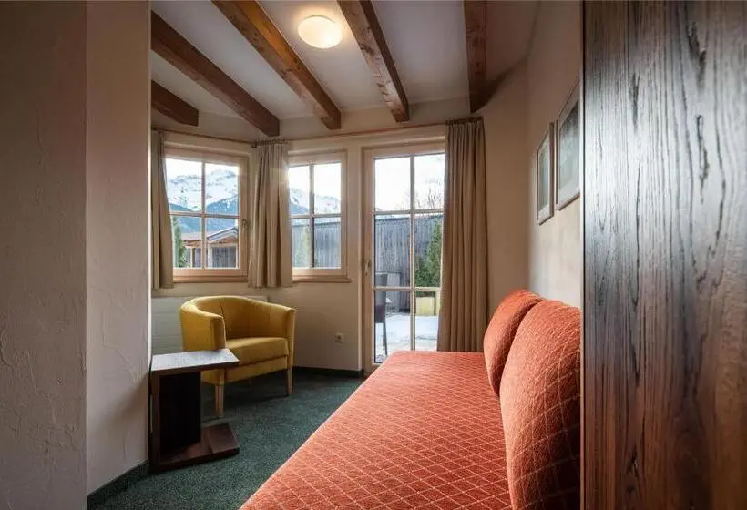 Standard Kolmen Hengen Huone, Senningerbräu