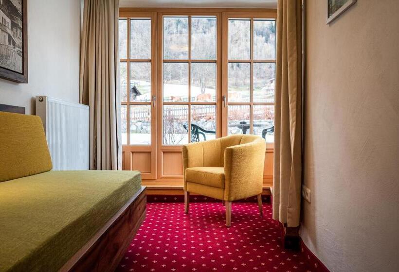 חדר סטנדרט לשלושה, Senningerbräu