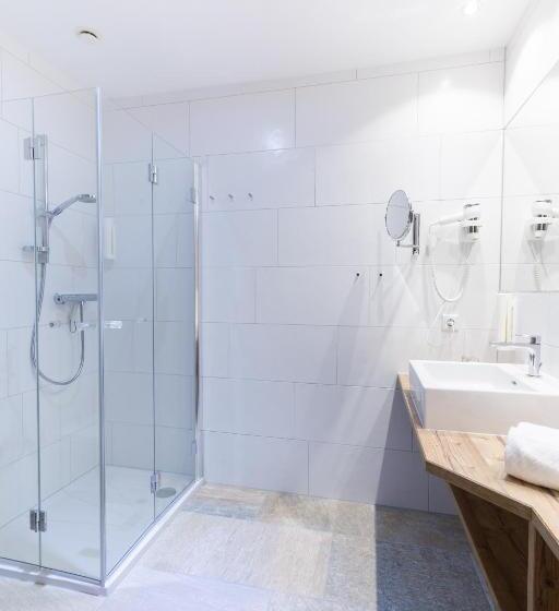 חדר סטנדרט לארבעה, Senningerbräu