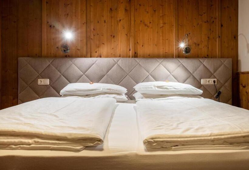 חדר סטנדרט לארבעה, Senningerbräu