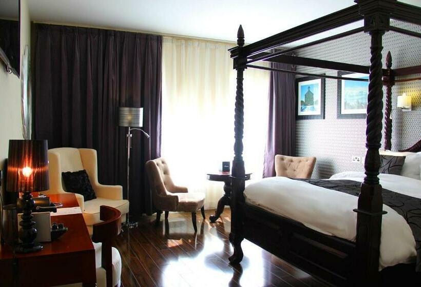 غرفة قياسية, The Talbot