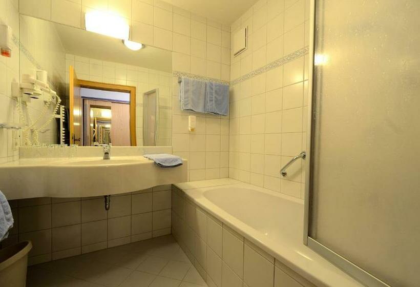 غرفة عائلية, Unser Unterberg