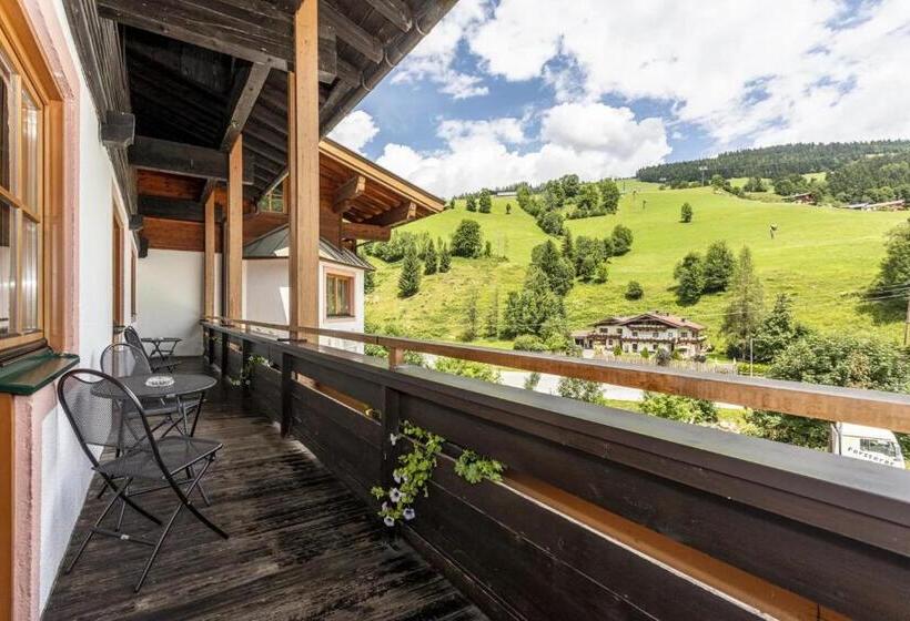 غرفة قياسية مزوَّدة بشُرفة, Unser Unterberg