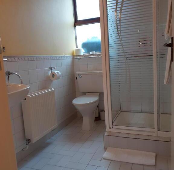 标准单人间, Kilbree House B&b