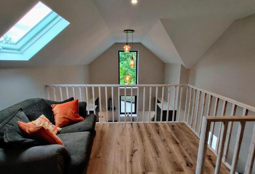 شاليه غرفة نوم واحدة, Moynure House Boutique B&b & Separate Two Bedroom Chalet