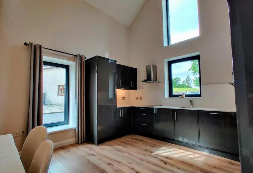 شاليه غرفة نوم واحدة, Moynure House Boutique B&b & Separate Two Bedroom Chalet