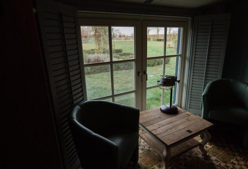 Номер Стандарт, B&b Hullebrug