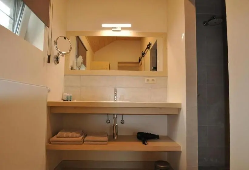 اتاق استاندارد با چشم‌انداز باغ, B&b Knotwilgenhoeve