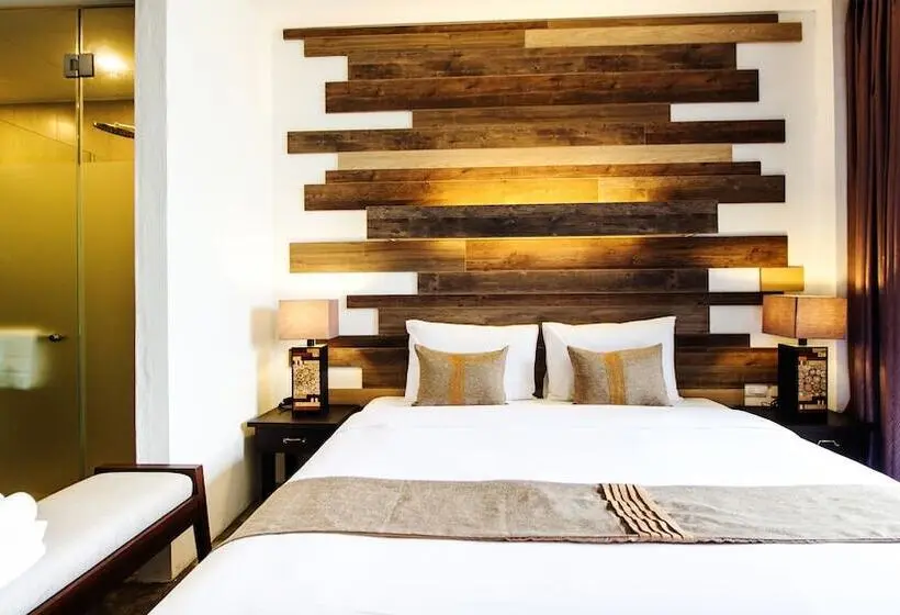 اتاق لوکس با چشم‌انداز استخر, B2 Pai Premier Resort