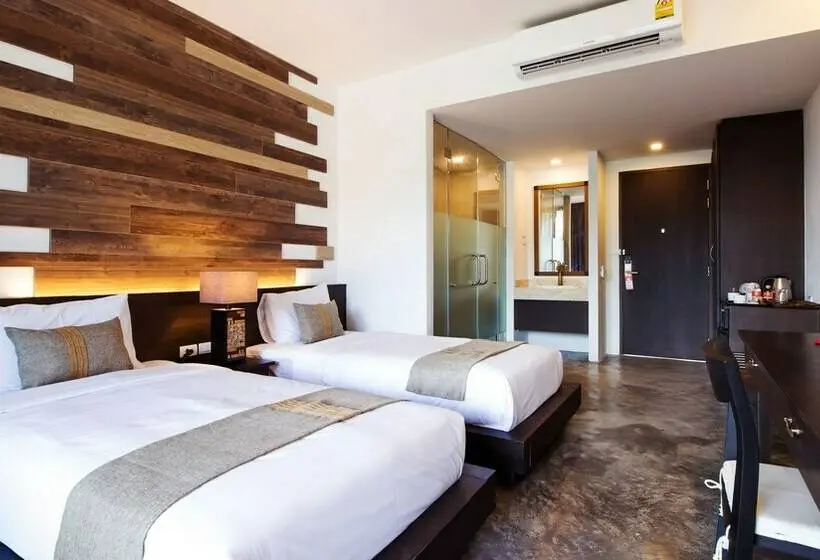 اتاق لوکس با چشم‌انداز استخر, B2 Pai Premier Resort