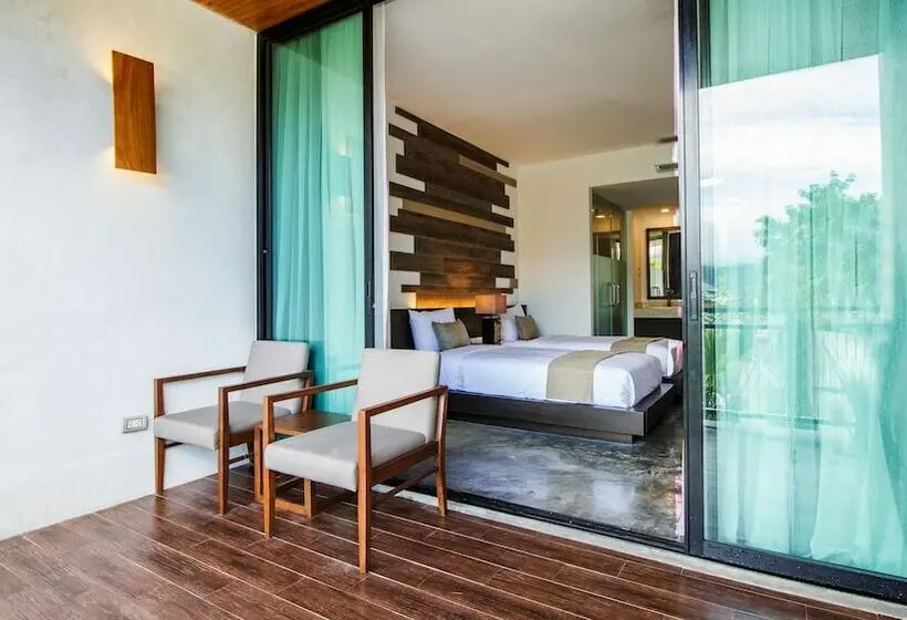 اتاق لوکس با چشم‌انداز استخر, B2 Pai Premier Resort
