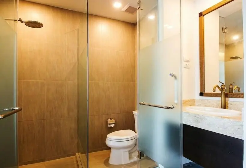 اتاق لوکس با چشم‌انداز استخر, B2 Pai Premier Resort
