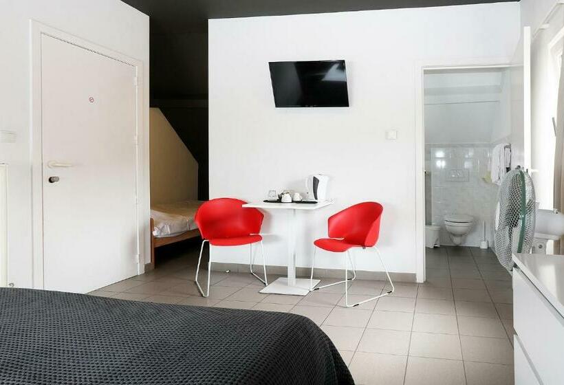 חדר סטנדרט לשלושה, De Loft