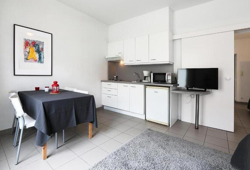 דירת שני חדרים, De Loft