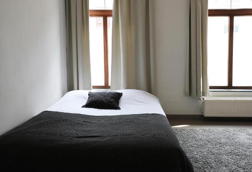 דירת שני חדרים, De Loft