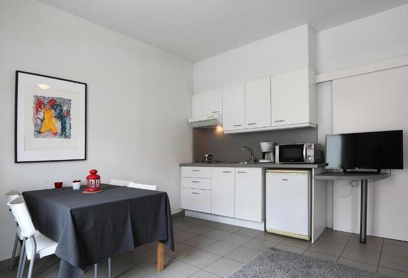 דירת שני חדרים, De Loft