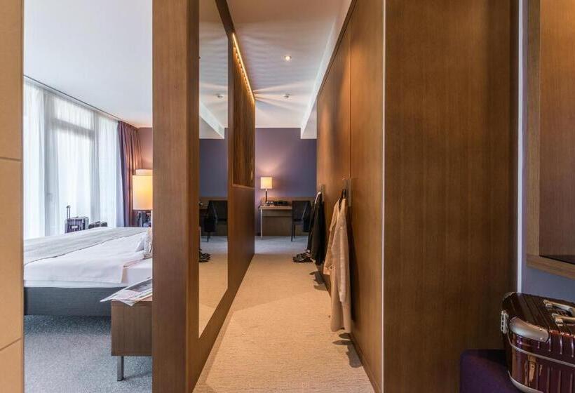 주니어 스위트 호수 전망, Deltapark Vitalresort