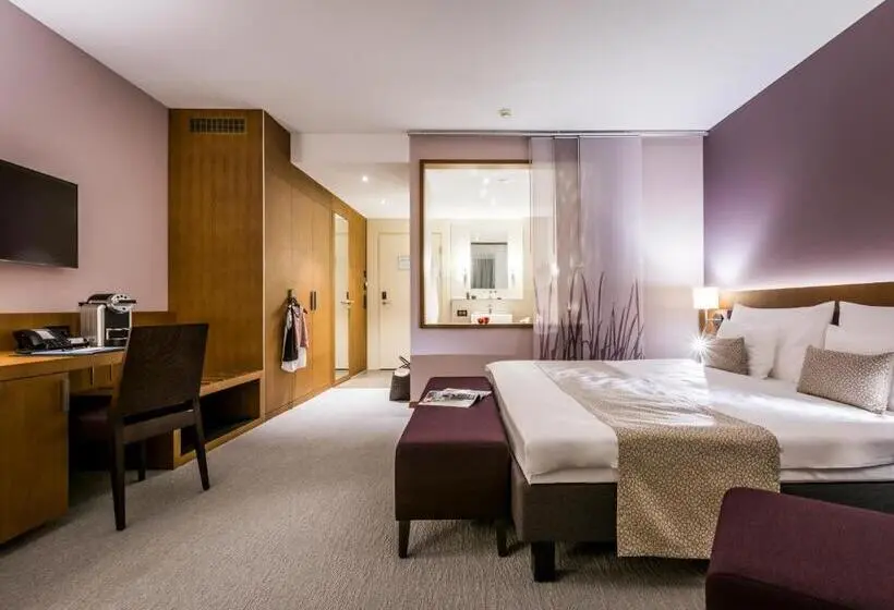 景色の見えるスーペリアルーム, Deltapark Vitalresort