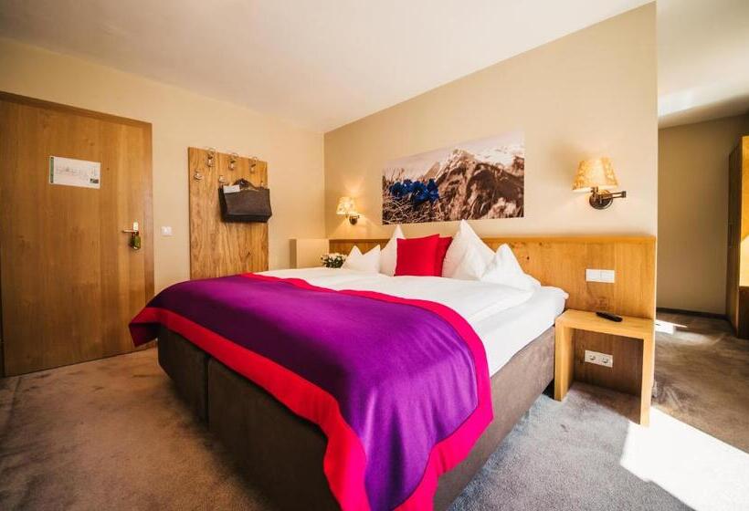 جناح, Dr Otto Murr B&b