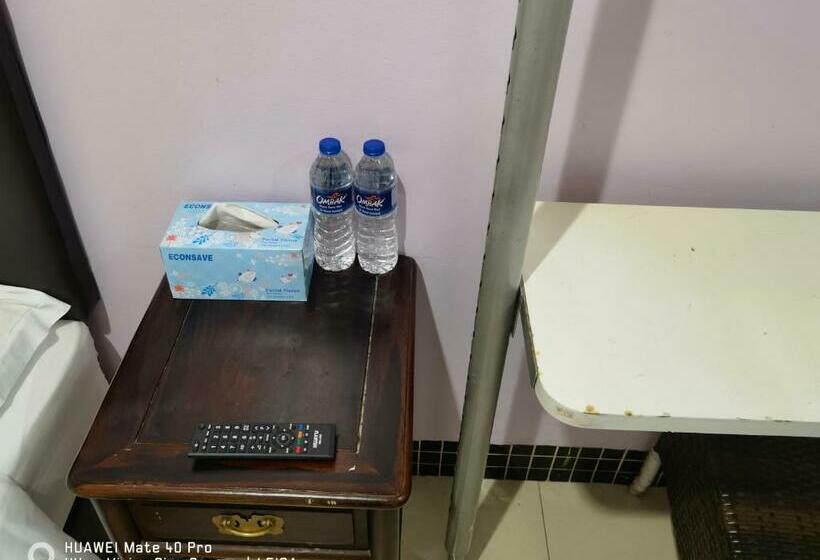 اتاق اکونومی یک تخته, Lsn Hotel Taman Connaught