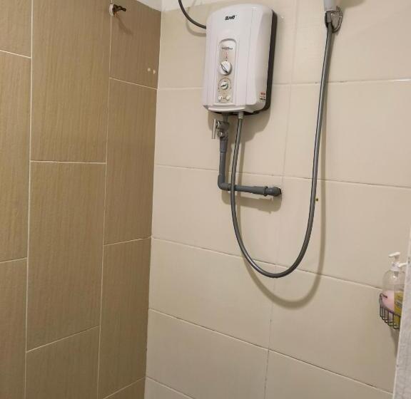 سوییت خانوادگی, Lsn Hotel Taman Connaught