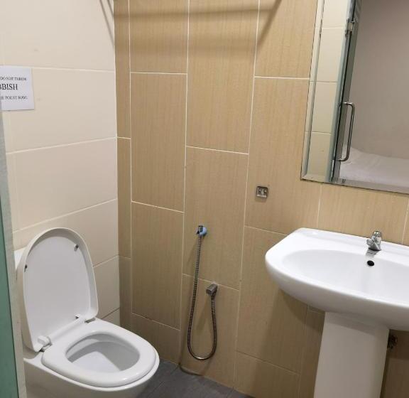 سوییت خانوادگی, Lsn Hotel Taman Connaught