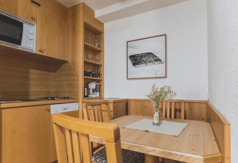 إستوديو قياسى, Montfort