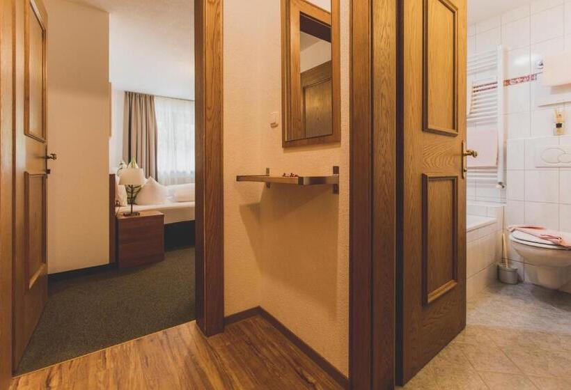 إستوديو قياسى, Montfort