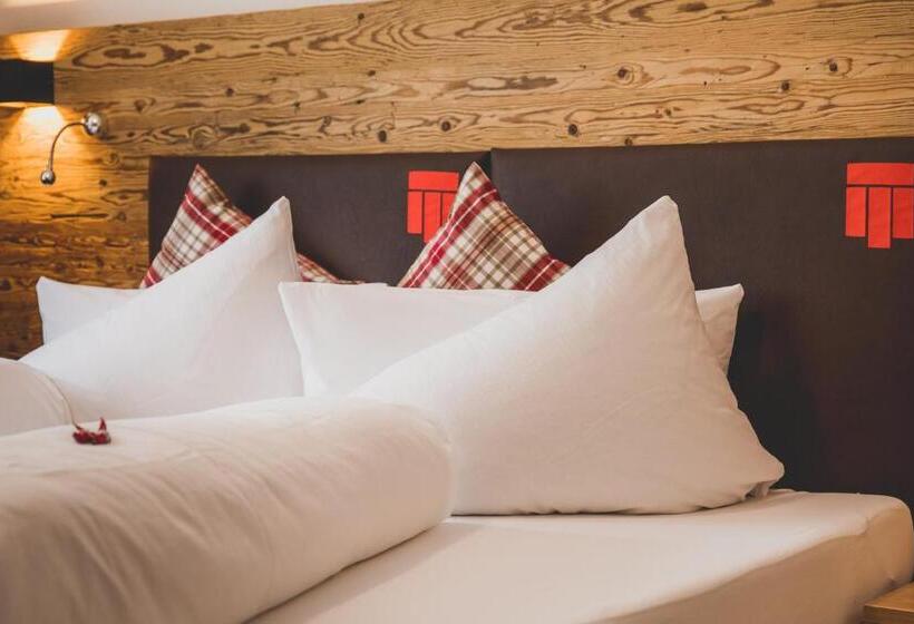 غرفة أساسية فردية, Montfort