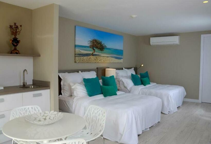 سوییت با چشمانداز استخر, Ocean Z Boutique