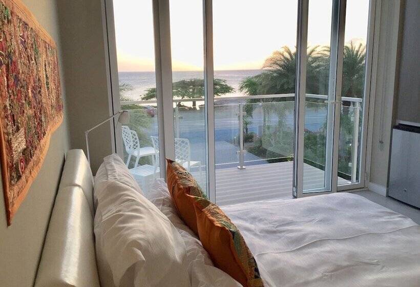 اتاق عادی, Ocean Z Boutique