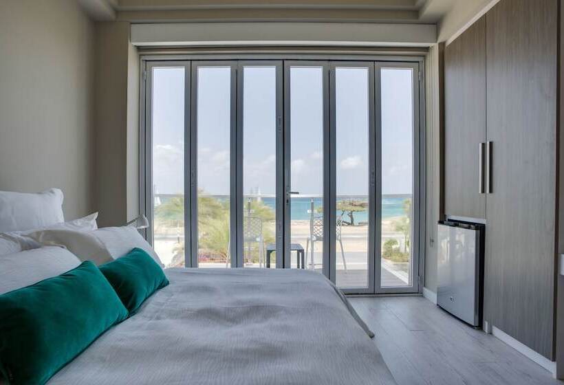 اتاق عادی, Ocean Z Boutique