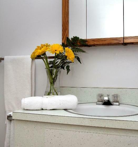 סוויטה, Redwood Suites