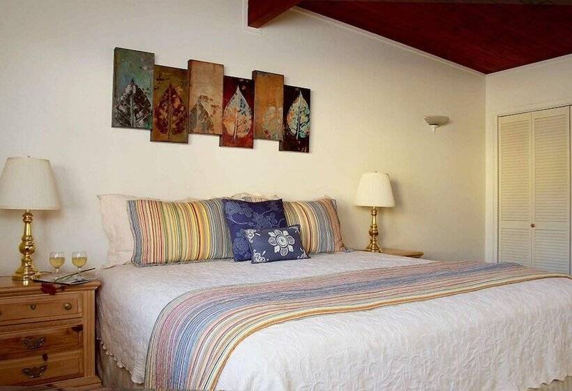 סוויטה, Redwood Suites