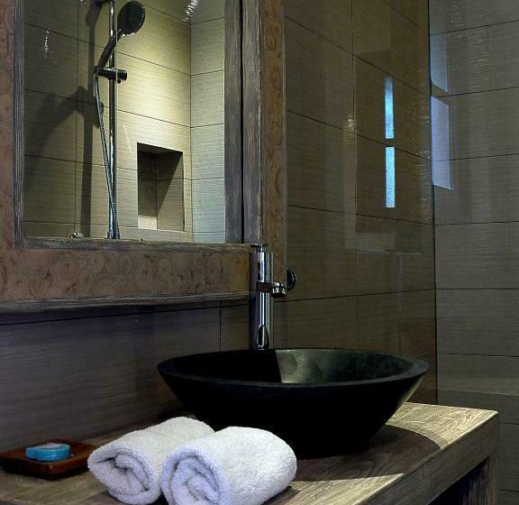 اتاق استاندارد با چشمانداز باغ, Sakamanga