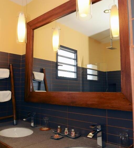 استودیو خانوادگی, Sakamanga