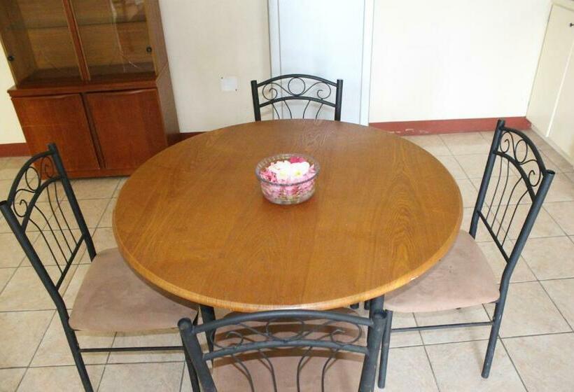 آپارتمان 2 خوابه, The Relax Inn