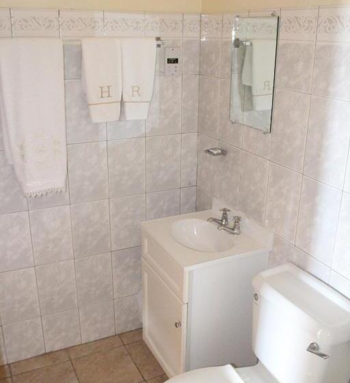 اتاق استاندارد یک نفره, The Relax Inn