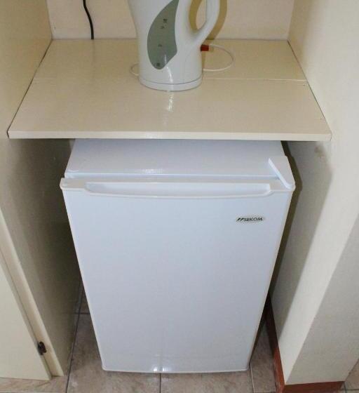 اتاق استاندارد, The Relax Inn