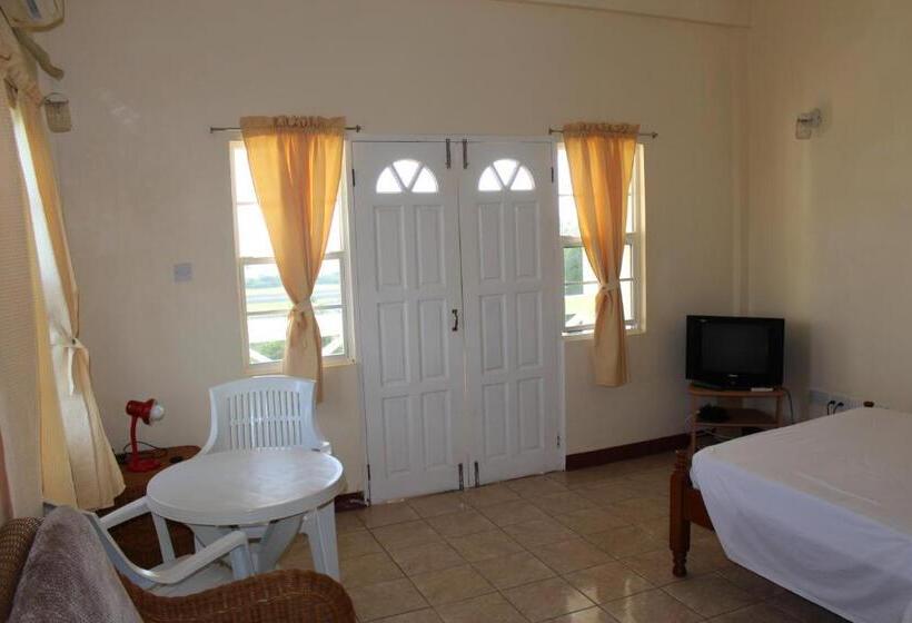 اتاق استاندارد, The Relax Inn