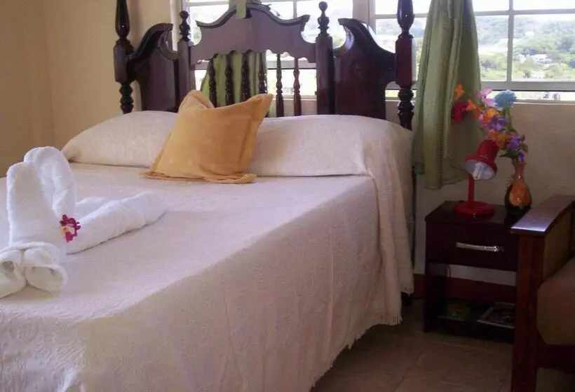 اتاق استاندارد, The Relax Inn