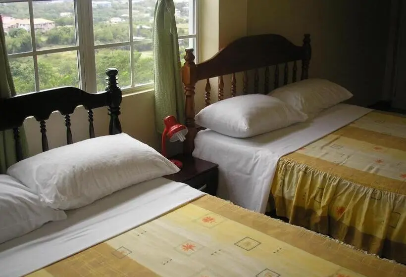 اتاق استاندارد, The Relax Inn
