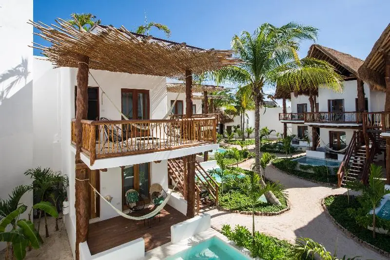 Juniorsviitti Uima-allas, Villas Hm Palapas del Mar