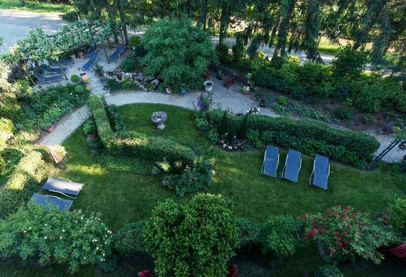 سوییت جونیور با بالکن, Weinlandhof