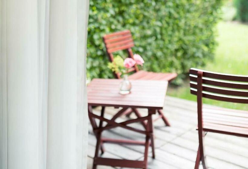 庭の見えるバルコニー月スタンダードルーム, Weinlandhof