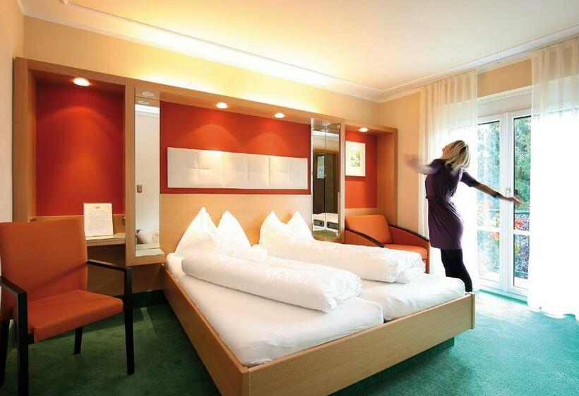 庭の見えるバルコニー月スタンダードルーム, Weinlandhof