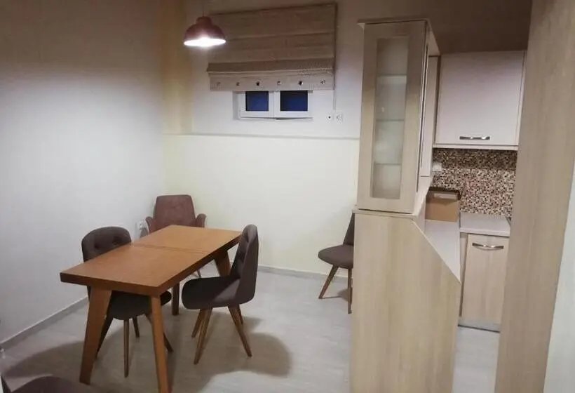Huoneisto 2 Makuuhuonetta, Iremia Rooms