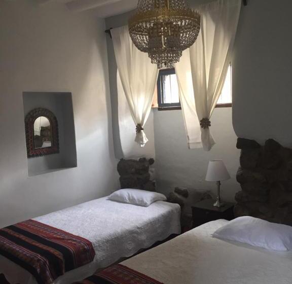 חדר סטנדרט לארבעה, Kori Gems Inn