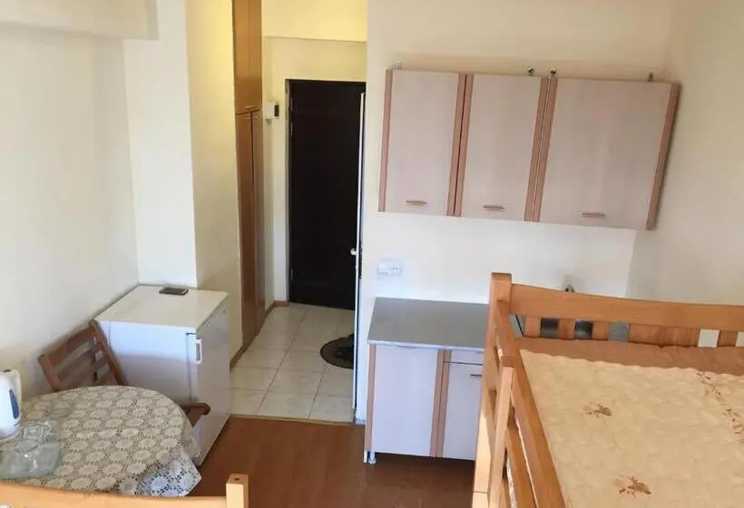 تختخواب در اتاق مشترک, Armenia Hostel